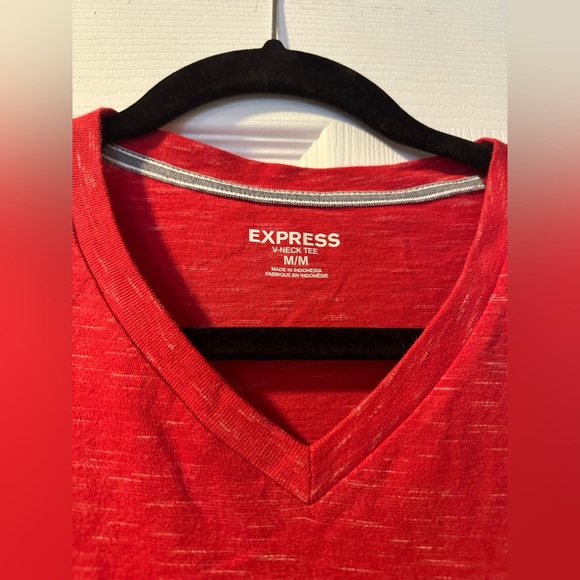 Men's Express V-Neck T-Shirt Size Medium - Picture 3 of 5